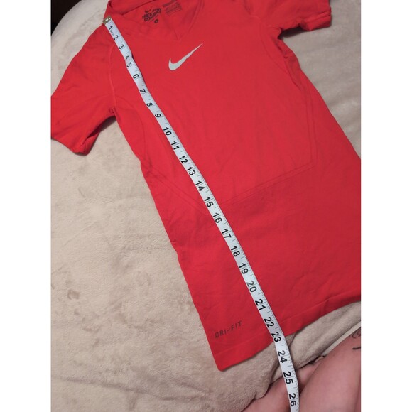 Nike pro combat dri fit compression size small - Picture 5 of 6